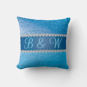 Embossed Monogram Blue Blume Kissen