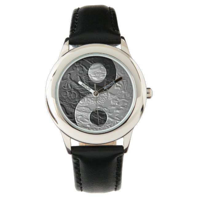 Embossed Yin Yang Dragon Armbanduhr (Vorderseite)