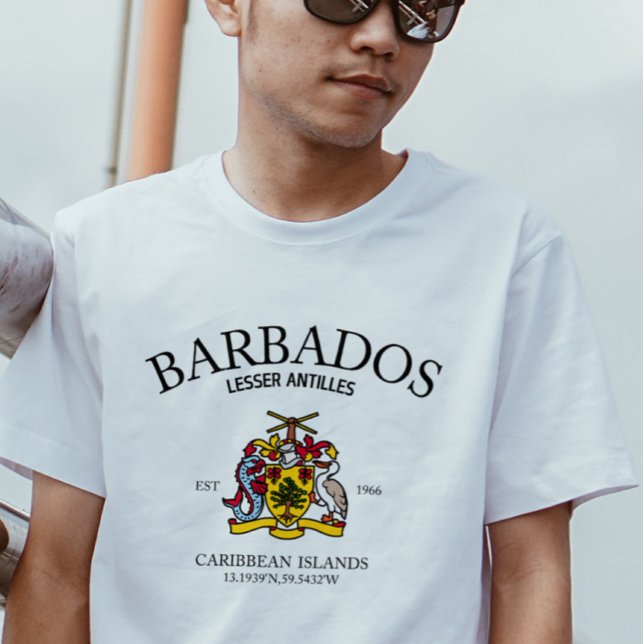 Embrace Island Pride avec Barbados Drapeau T-shirt (Créateur téléchargé)