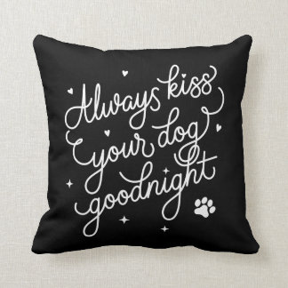Embrassez toujours votre coussin de chien bonne