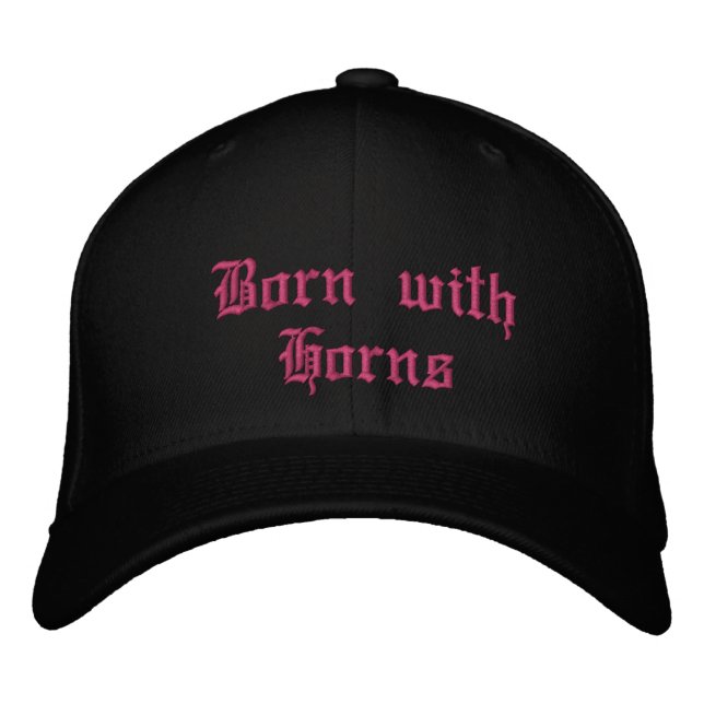 Embroidered Hat- Born with Horns Bestickte Baseballkappe (Vorderseite)