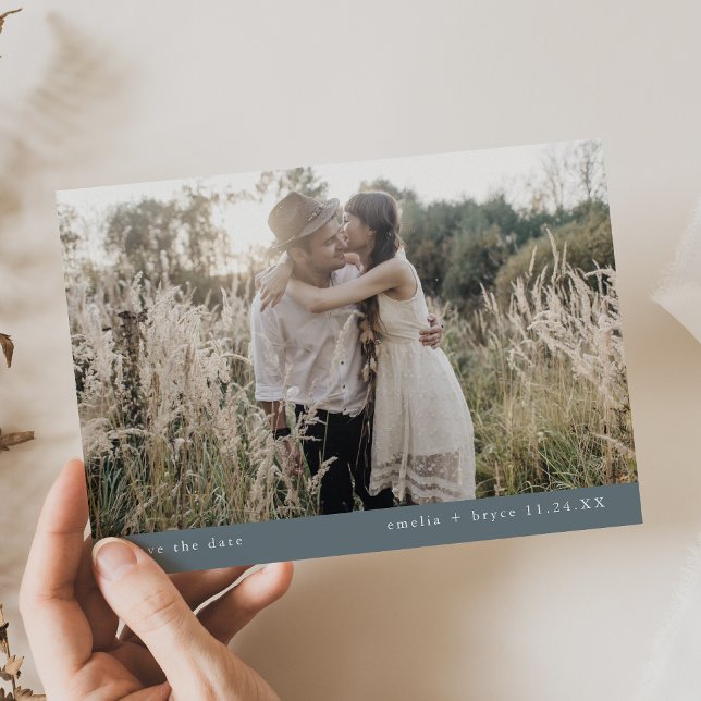 EMELIA Foto Minimal Dusty Blauer Rustikale Hochzei Save The Date (EMELIA Photo Minimal Dusty Blue Rustic Wedding Save The Date)