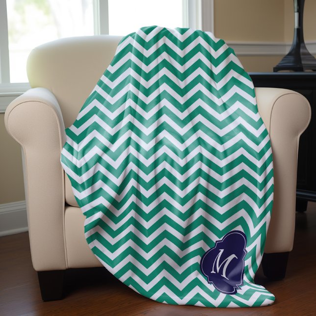 Emerald & Blue Zigzag Muster Monogram Fleecedecke (Von Creator hochgeladen)