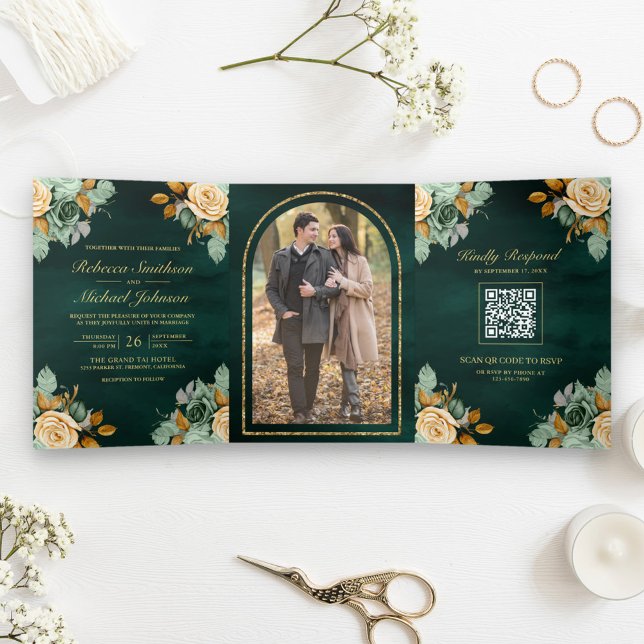 Emerald Cream Floral Gold QR Code Foto Hochzeit Dreifach Gefaltete Einladung (Von Creator hochgeladen)