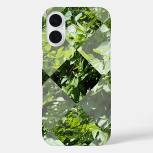 Emerald Elegance: Grüne Blätter in Diamantschnitt, iPhone 16 Hülle
