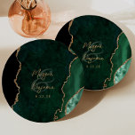 Emerald Green Agate Gold Script Wedding Pappteller<br><div class="desc">Diese eleganten,  modernen Hochzeitszeitung-Teller verfügen über eine smaragdgrüne Aquarellfarbe mit Geodehintergrund,  die mit Imitaten mit goldenem Glitzer bestickt ist. Personalisieren Sie sie mit den Namen des Ehepaares in goldfarbener Handschrift Kalligraphie über einen großen grünen Ampersand,  und das Hochzeitstag in Kupferplatte Schriftart.</div>