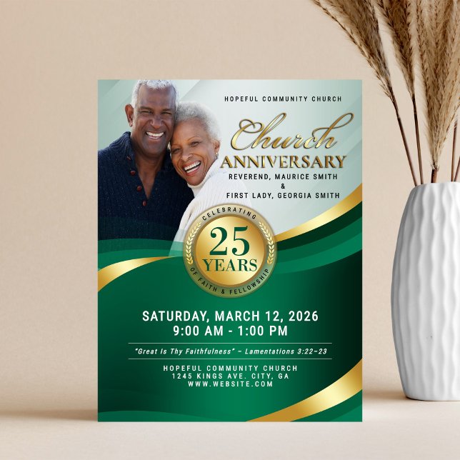 Emerald Green & Gold Church Anniversary Flyer (Von Creator hochgeladen)