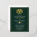 Emerald Green & Gold Masquerade Sweet 16 Party Folie Einladungspostkarte<br><div class="desc">Emerald Green & Gold Masquerade Sweet 16 Party Foil Postcard Einladungen. Mit einer goldenen Folienmaske oben vor einem smaragdgrünen Hintergrund. Perfekt für eine moderne und dennoch schicke,  süße 16 Geburtstagsparty!</div>