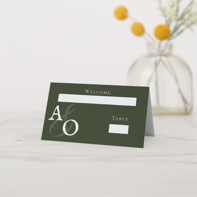 Emerald Green Minimalistisch Monogram Platzkarte (Vorderseite)