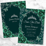 Emerald Green Silver Quinceanera Save The Date<br><div class="desc">Smaragdgrün und silberne Quinceanera Feier Save the Date Karte. Features,  Skript-Schriftart,  Schmetterlinge,  Aquarell-Rose und Tiara. Ideal für eine elegante Glasfeier im Prinzessinnstil. Personalisieren Sie Ihre persönlichen Daten. Gedruckte Zazzle-Einladungen oder Sofortdownload digitaler Druckvorlage.</div>