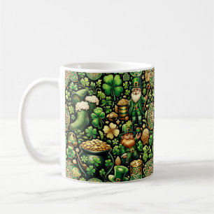 Emerald Isle Charm: Nahtloser St. Patrick's Day Pa Kaffeetasse