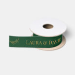 Emerald Personalisiert Wedding Gift Ribbon Satinband<br><div class="desc">Dieses smaragdfarbene Brautband mit den Namen der Braut und des Bräutigams und das Datum der Hochzeit ist großartig für die Geschenkverpackung. Es wird Ihre Geschenkboxen oder Gastgeschenke Hochzeiten wirklich niedlich aussehen lassen. Personalisieren Sie es mit Ihren Namen und Hochzeitsdatum.</div>