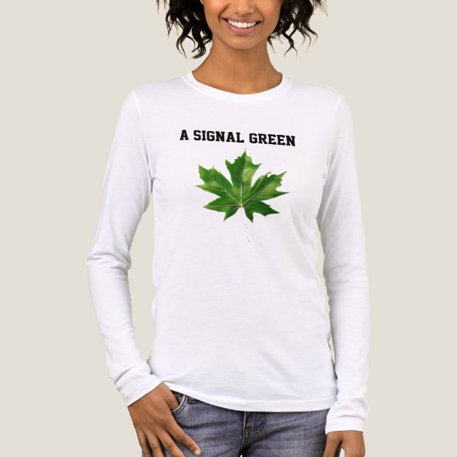 Emerald Stillness green leaf, maple leaf, Tri-Blend Shirt (Vorderseite)