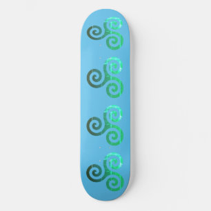 Emerald Triskele Altes keltisches Symbol Skateboard