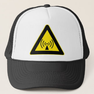 EMF-QUELLE TRUCKERKAPPE