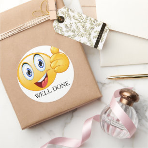 Emoji ist ein glückliches Gesicht nach Maß Runder Aufkleber
