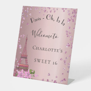 Empfang im Sweet 16 Paris Rosa Eiffelturm Sockelschild