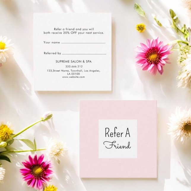 Empfehlungskarte für die Kundenwerbung in Rosa (Von Creator hochgeladen)