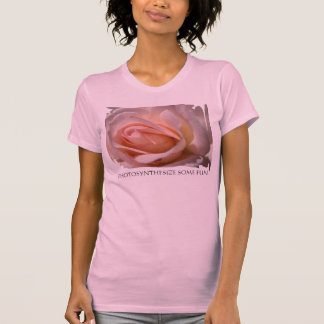 Empfindliches rosa Rosen-Knospen-T-Shirt T-Shirt