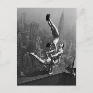 Empire State Balance Postkarte