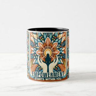 Empowerment beginnt in Ihnen Zweifarbige Tasse