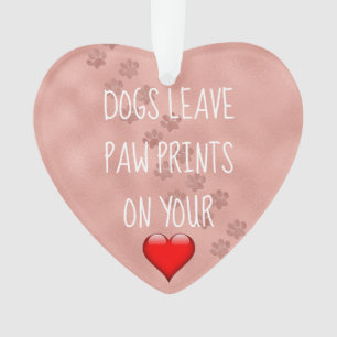 Empreintes de pattes de congé de chiens sur vos