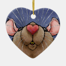 Ornement de rat au cœur mignon