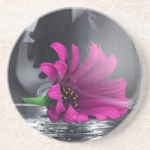 En Grès Fleur dans le Dessous de verre Vase