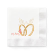 Élégante serviette de mariage avec des anneaux et 