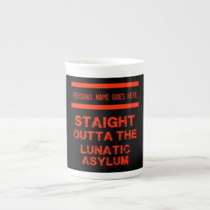 En Porcelaine Juste devant l'asile lunatique grande tasse de caf