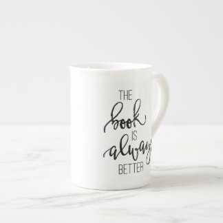 En Porcelaine Le livre est toujours une meilleure tasse