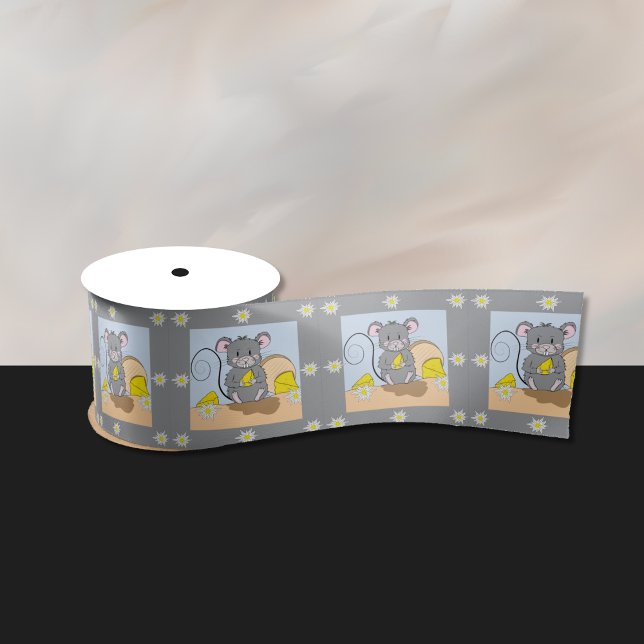 En Satin Caricature grise mignonne souris mangeant ruban de (Cute gray mouse eating cheese pattern ribbon . )