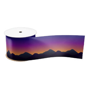 En Satin Coucher du soleil et montagnes dessinant le ruban