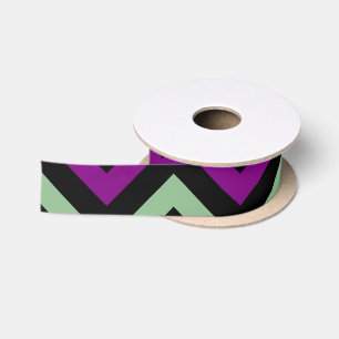 En Satin Ruban violet, vert et noir Chevron Stripes