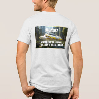 En Tri-matière T-shirt futuriste. Véhicule volant.