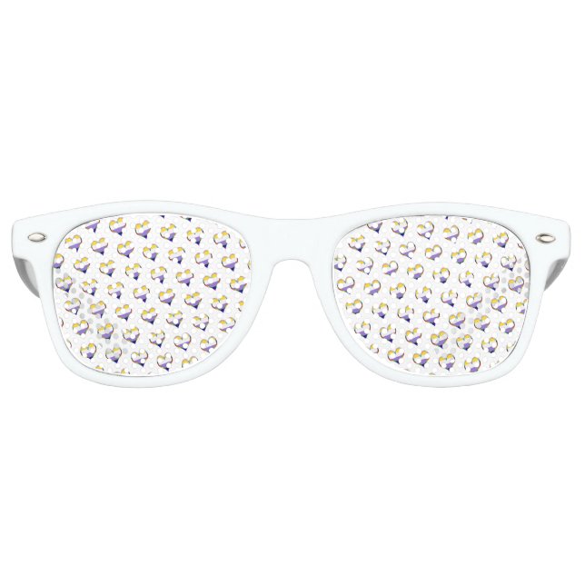 Enby Heart Pattern Retro Sonnenbrille (Vorderseite)