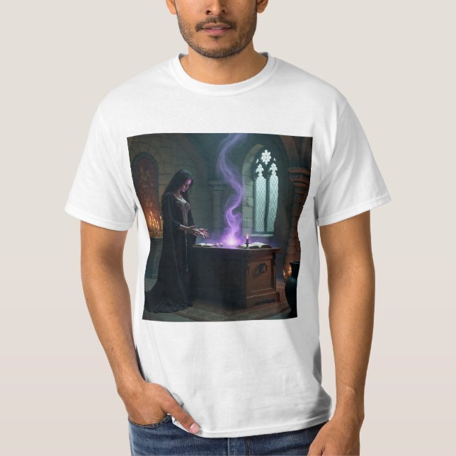 Encantamientos de la Noche: Diseño de Brujería Mís T-Shirt (Vorderseite)