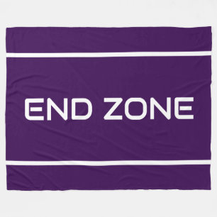 END ZONE Elegante weiße Textstreifen auf tiefem Vi Fleecedecke