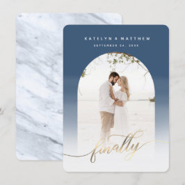 Endlich Gold Script Denim Blue Arch Gerahmtes Foto Save The Date