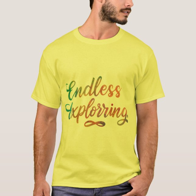 Endlose Erkundung: Abenteuer erwartet T-Shirt (Vorderseite)