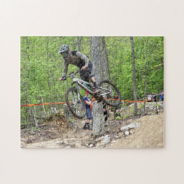 Enduro Mountain Bike Race (Horizontal)