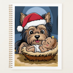 Enfant de houx adoré par un Terrier du Yorkshire