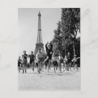 Enfants Champs de Mars Paris 1944 Robert Doisneau