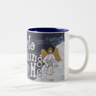 Engel, die über mich Tasse aufpassen