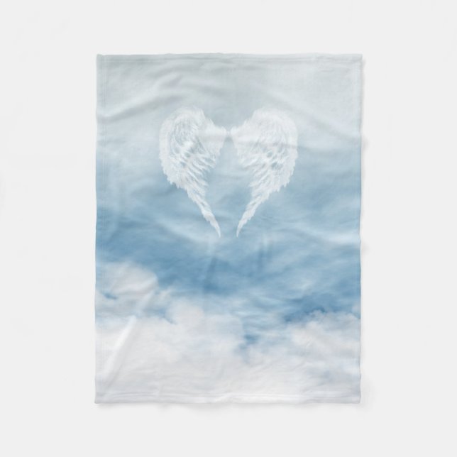 Engels-Flügel im bewölkten blauen Himmel Fleecedecke (Vorderseite)