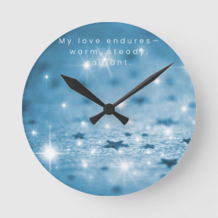 Engels-Uhr mit Affirmation – Meine Liebe bleibt Runde Wanduhr