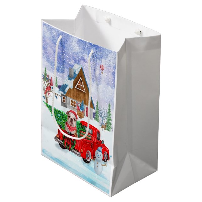 Englisch Bulldog in Christmas Delivery LKW Schnee Mittlere Geschenktüte (Vorderseite Schrägansicht)