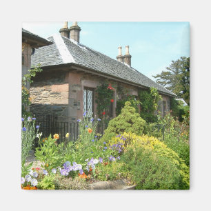 Englische Hütte II mit Blumengartenfotografie Magnet