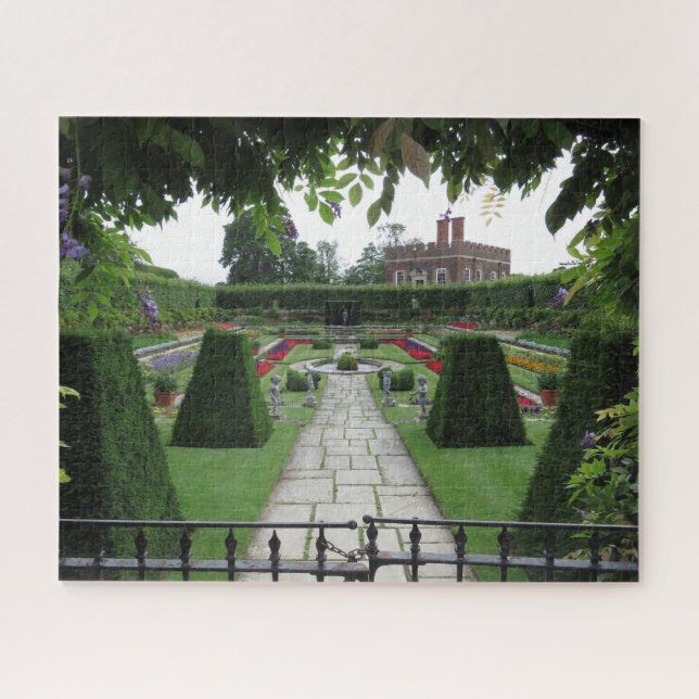 Englischer Garten im Hampton Court-Palast (Horizontal)