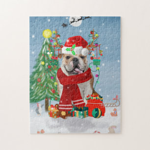 English Bulldog in Snow mit Weihnachtsgeschenken